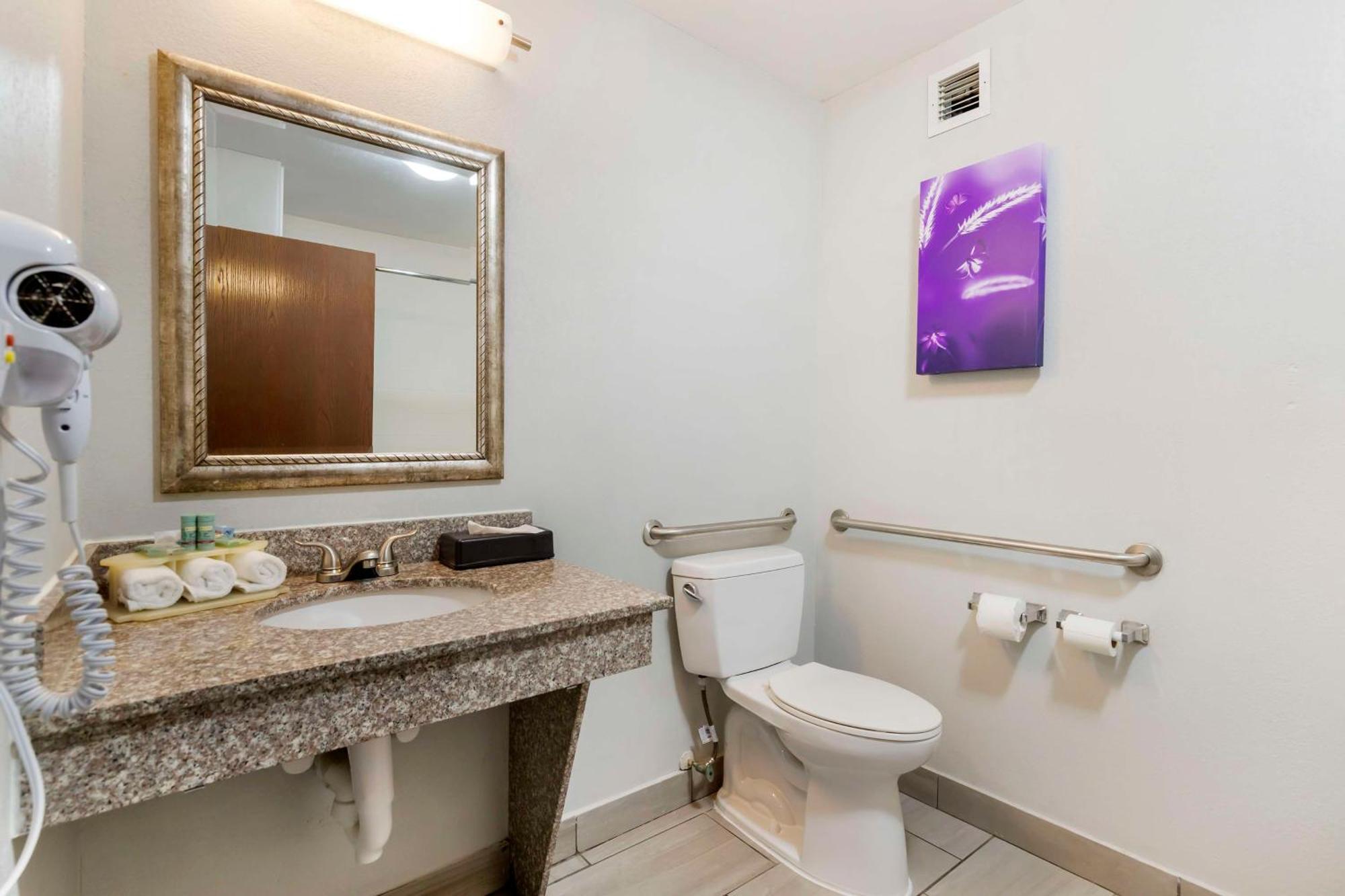 King Room - Disability Access,1623658060:JPEG
