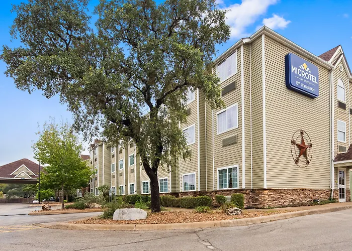 Super 8 By Wyndham San Antonio Airport North